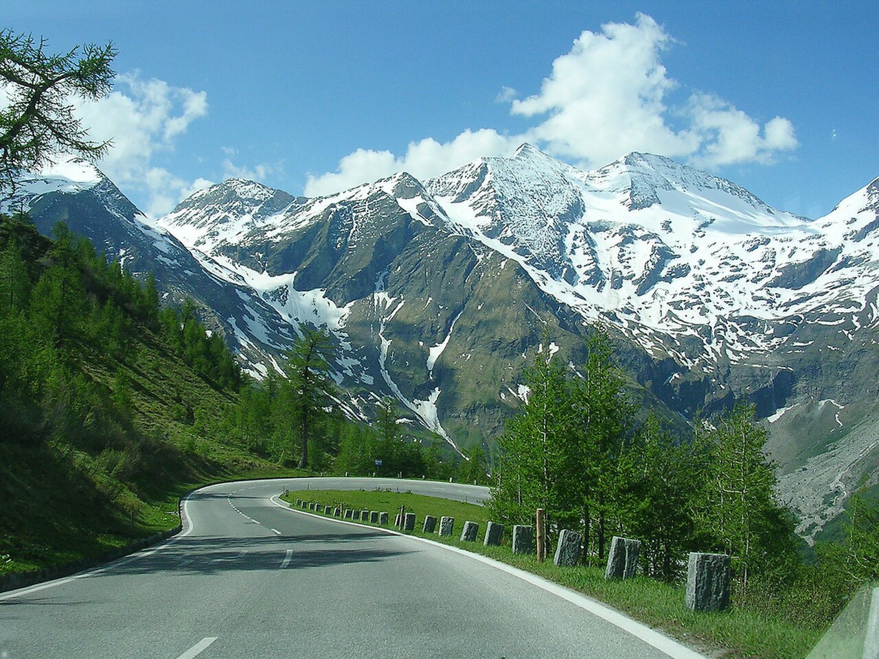 Grossglockner High Alpine Road Viewpoint